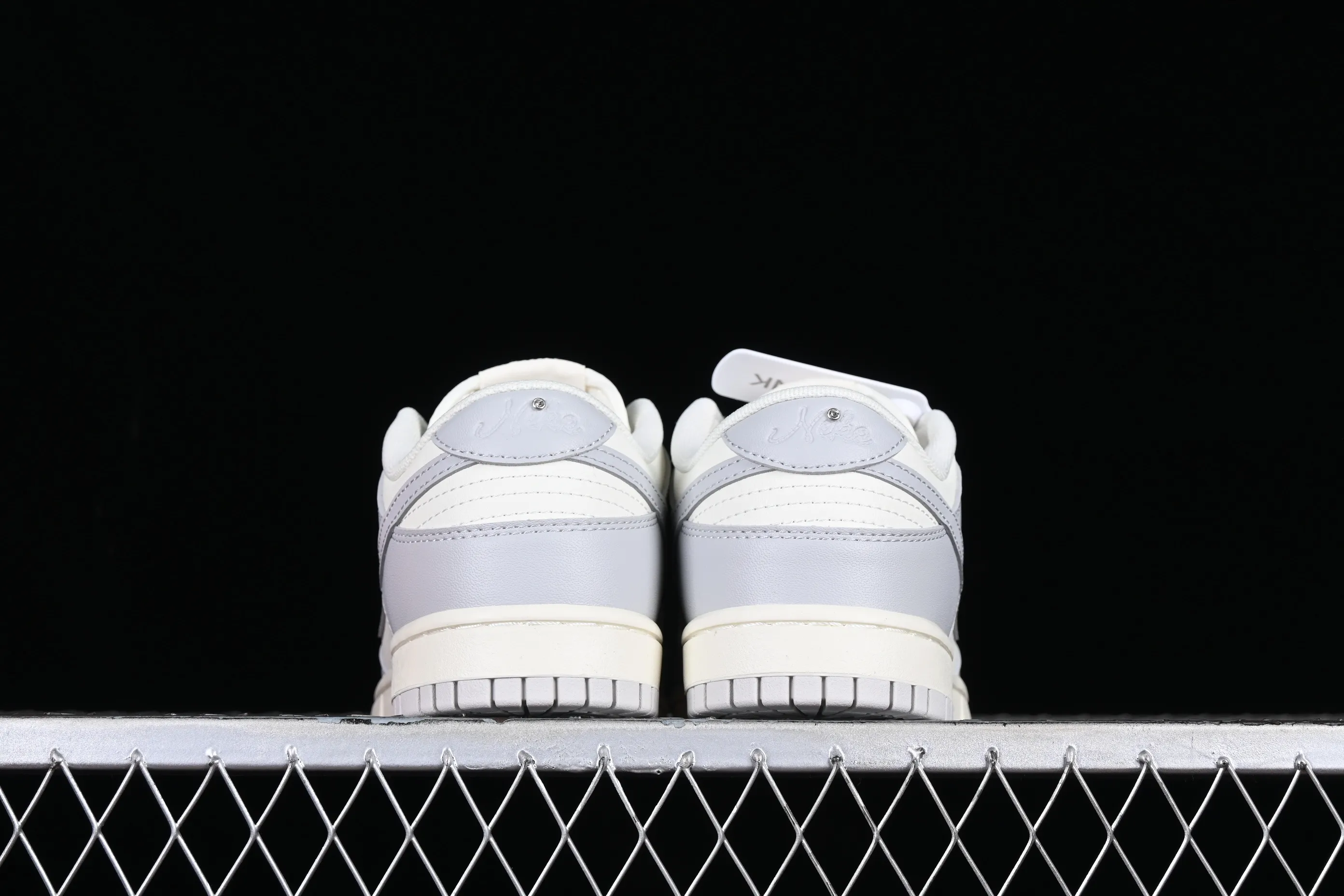 All categories Nk SB Dunk series Nk SB Dunk Low low-top sneakers N version Nk Dunk Low "Needlework" embossed gray SB low-top sports and leisure sneakers FJ4553-133